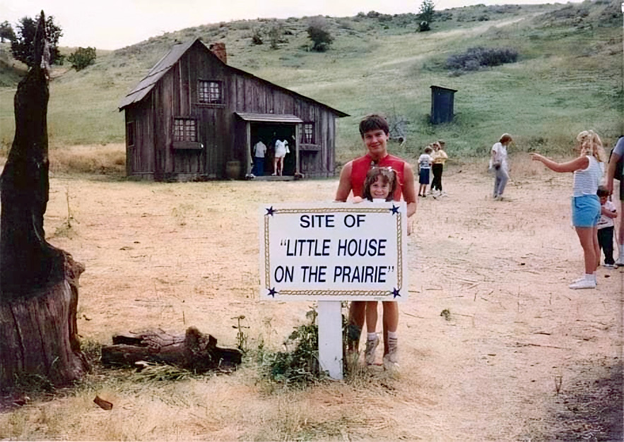 Fans of the show in front of the replica cabin at the Simi Valley site after the end of the series