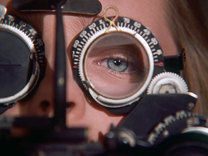 Mary's sight being tested