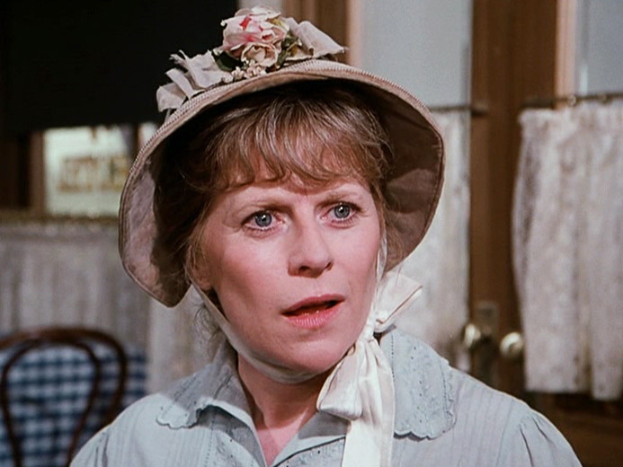 Annie's adoptive mother, Helen Crane, played by Mariclare Costello